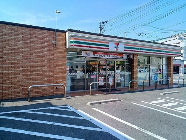 近くのセブンイレブン様まで450m（徒歩6分）