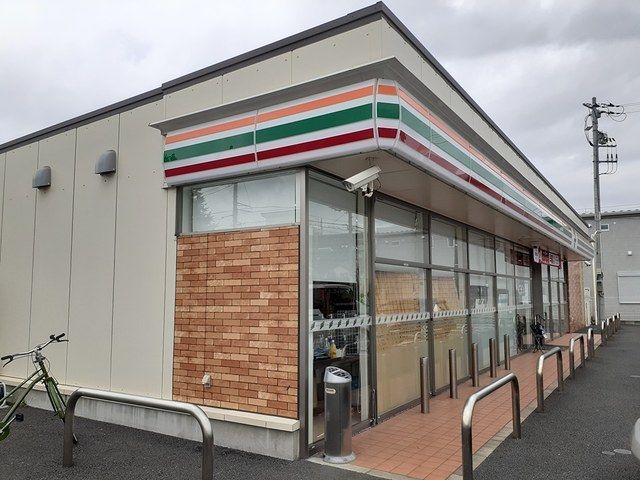 近くのセブンイレブン千葉小深町店まで683m(徒歩9分)