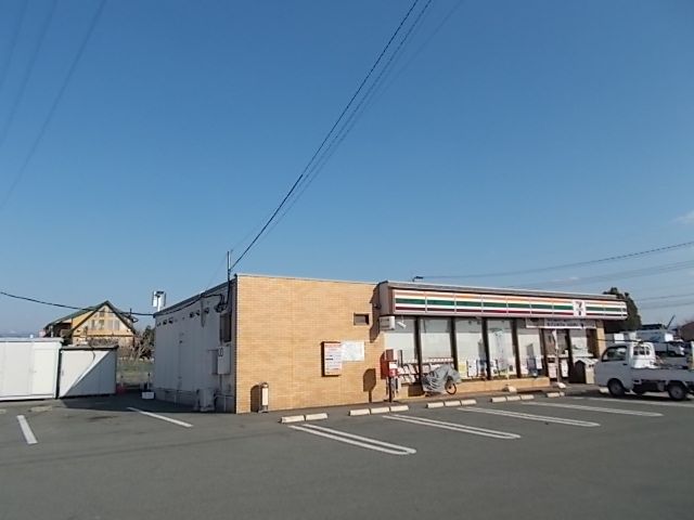 近くのセブンイレブンまで800m(徒歩10分)