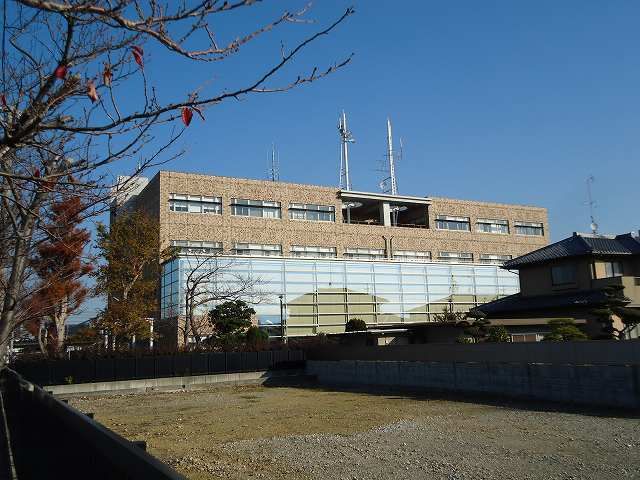 近くの磐田市福田支所まで850m(徒歩11分)