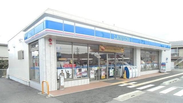 近くのコンビニまで1,000m（徒歩13分）