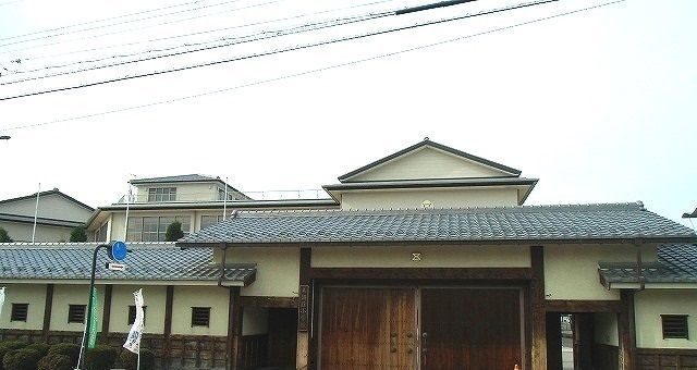 近くの小学校まで1,100m（徒歩14分）