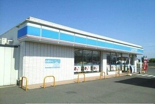 近くのコンビニまで440m（徒歩6分）