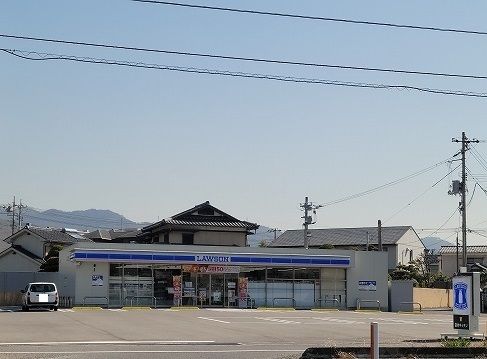 近くのローソン徳山新宿通店まで500m(徒歩7分)