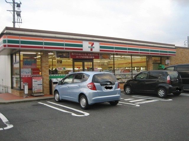 近くのセブンイレブン新潟太夫浜店まで550m（徒歩7分）