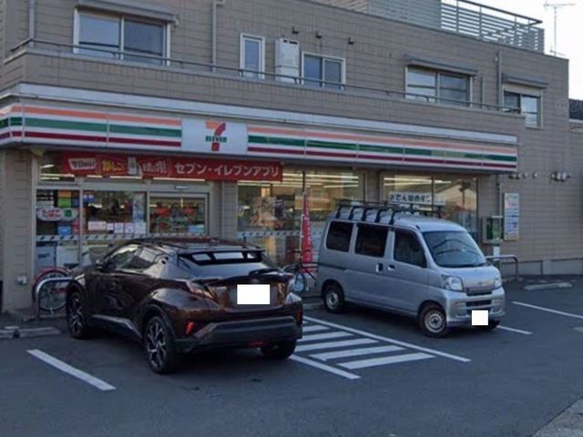 近くのセブンイレブンまで600m（徒歩8分）