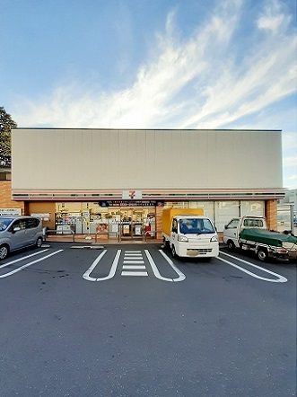 近くのセブンイレブン若木3丁目店まで222m（徒歩3分）