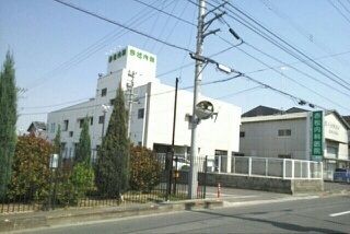 近くの赤松内科医院さんまで190m（徒歩3分）