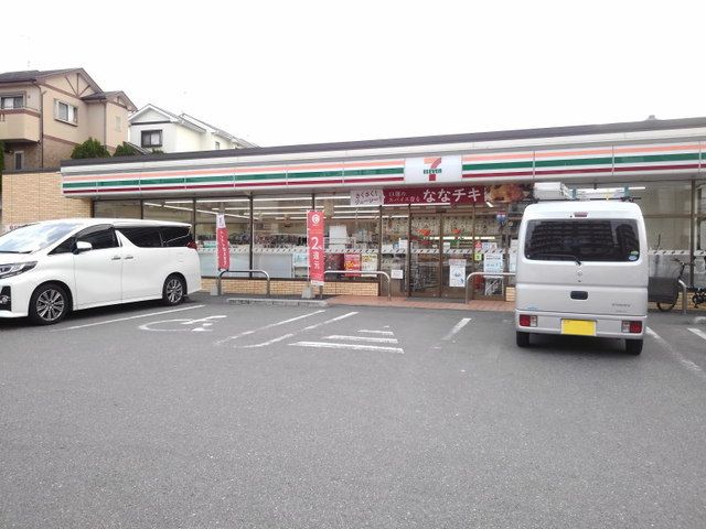近くのセブンイレブン博多浦田1丁目店まで400m(徒歩5分)