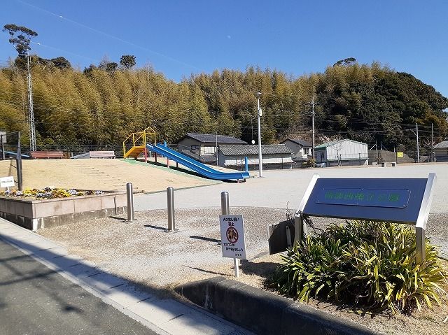 近くの西都西鴨江公園まで34m(徒歩1分)