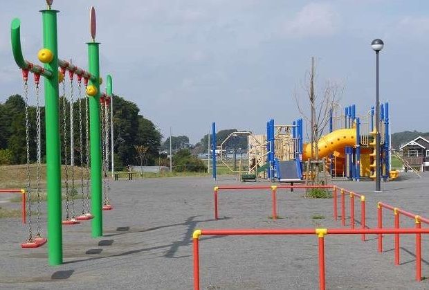 近くの長田公園まで130m（徒歩2分）