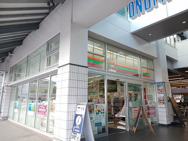 近くのセブンイレブンハートイン尾道駅まで2,700m（徒歩34分）