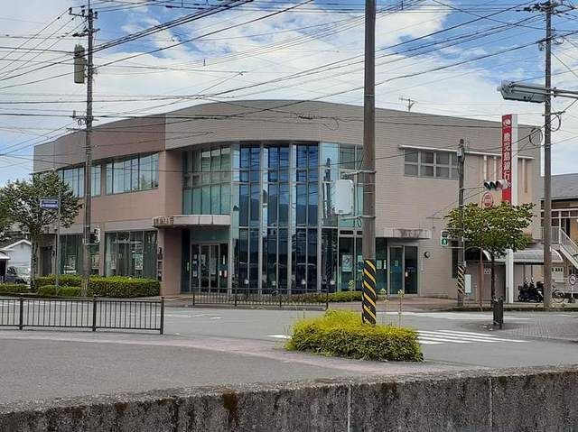 近くの鹿児島銀行大口支店まで450m（徒歩6分）