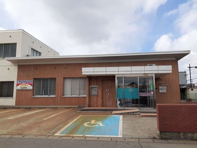 近くの鶴岡信用金庫　美原町支店まで1,181m（徒歩15分）