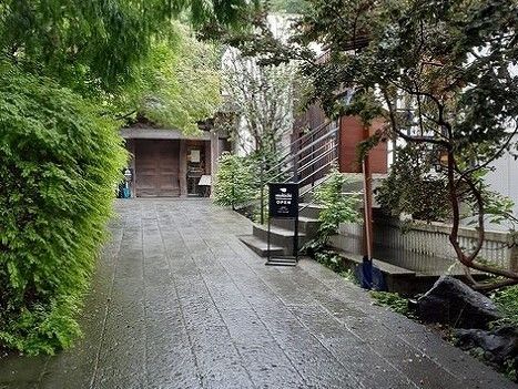 近くのトラットリアMOKICHIまで900m（徒歩12分）