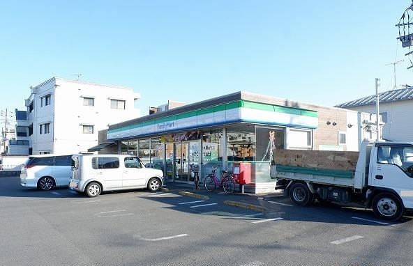 近くのファミリーマート 東村山富士見まで700m（徒歩9分）