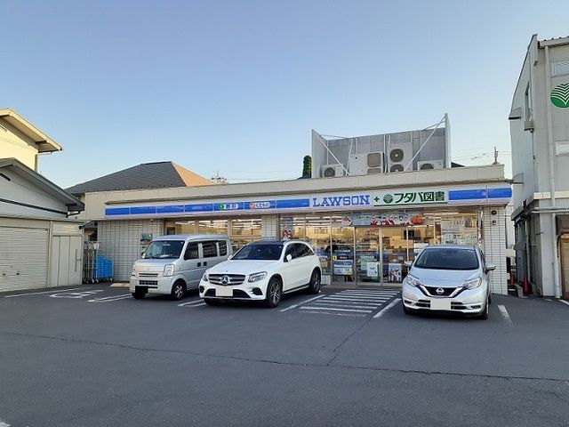 近くのローソン　フタバ図書GIGA店まで900m（徒歩12分）