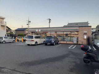 近くのセブンイレブン静岡沓谷6丁目店まで1,000m（徒歩13分）