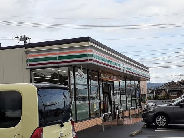 近くのセブンイレブン隼人住吉店まで550m（徒歩7分）