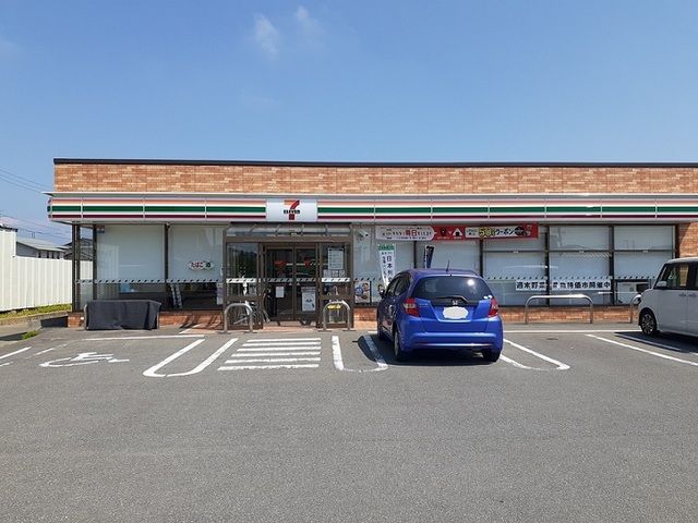 近くのセブンイレブン酒田砂越店まで800m(徒歩10分)