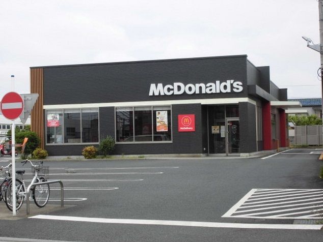 近くのマクドナルドまで500m（徒歩7分）