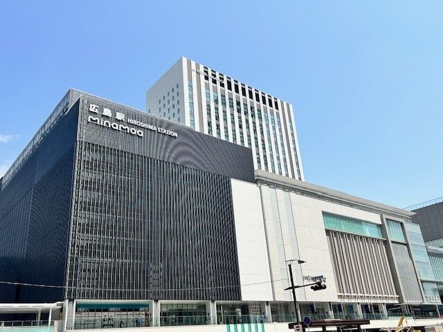 近くの広島駅まで2,100m（徒歩27分）