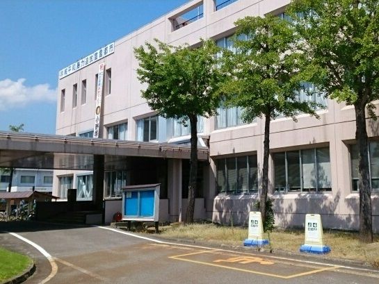 近くの南魚沼市役所まで1,300m(徒歩17分)