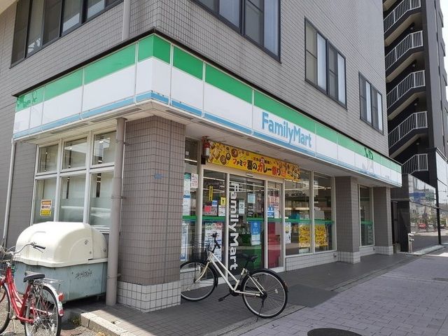 近くのコンビニまで400m（徒歩5分）