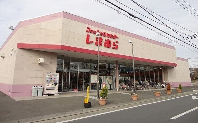 近くのしまむらまで700m(徒歩9分)