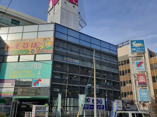 近くの万代様まで350m（徒歩5分）