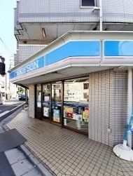 近くのコンビニまで383m（徒歩5分）