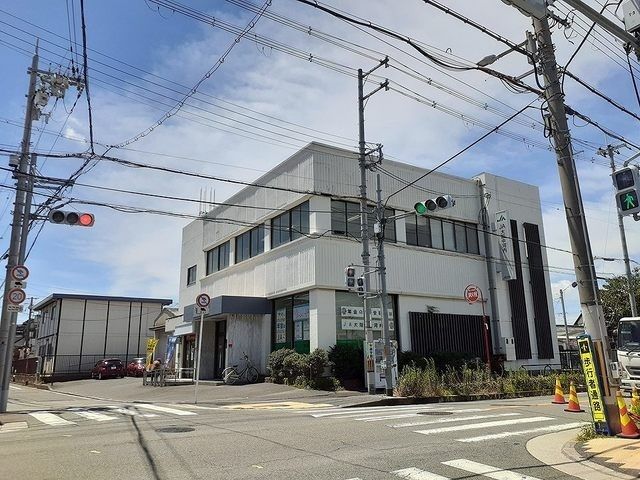 近くのクリーニングノムラ様まで500m（徒歩7分）