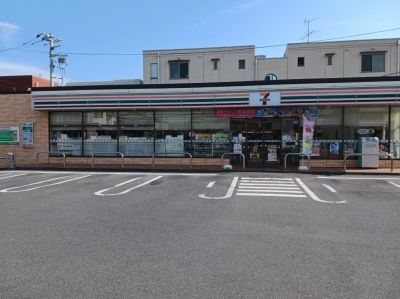 近くのセブンイレブン前橋文京町店まで70m（徒歩1分）