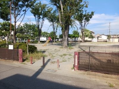 近くの文一松前公園まで200m（徒歩3分）