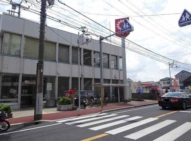近くの千葉銀行まで550m（徒歩7分）
