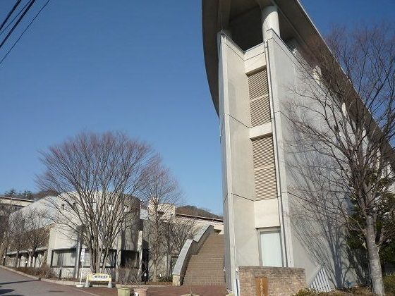 近くの長野大学まで50m（徒歩1分）