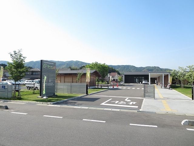 近くの施設まで3,600m（徒歩45分）
