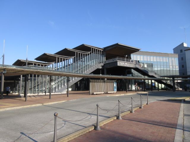 近くの西鉄柳川駅まで450m（徒歩6分）