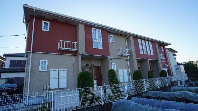 ネオ リリーの外観画像