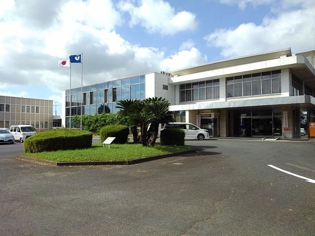 近くの久山町役場まで1,300m（徒歩17分）