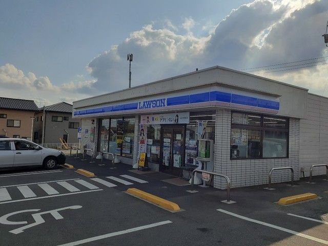 近くのコンビニまで1,700m（徒歩22分）