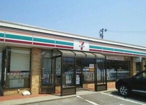 近くのセブンイレブン櫛引バイパス店まで260m（徒歩4分）