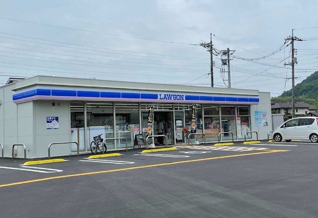 近くのローソン　玉島黒崎店まで260m（徒歩4分）