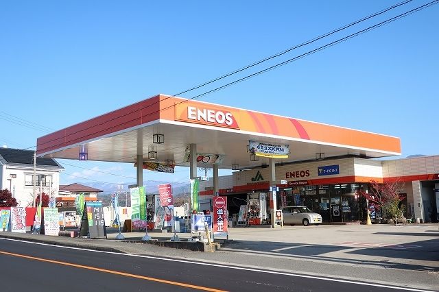 近くのガソリンスタンドまで800m（徒歩10分）