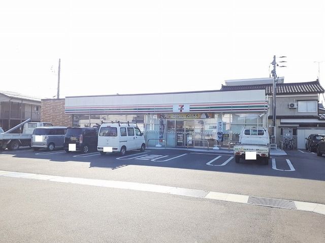 近くのセブンイレブンまで500m(徒歩7分)
