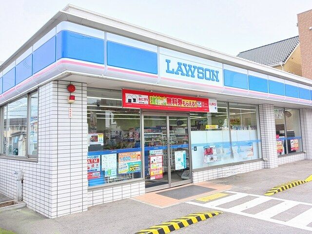 近くのコンビニまで120m（徒歩2分）