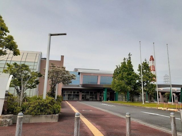 近くの三重北勢健康増進センターまで550m（徒歩7分）