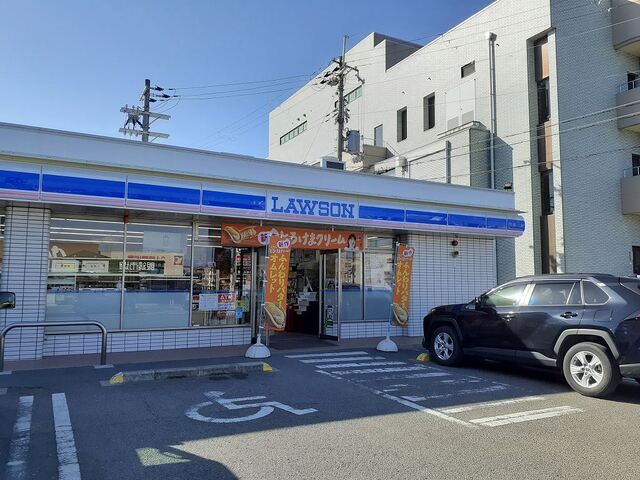 近くのローソン貴志川店様まで1,130m（徒歩15分）