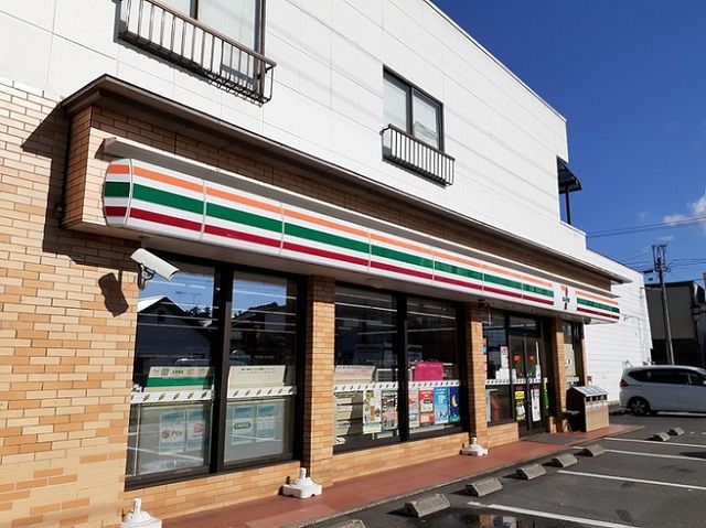 近くのセブンイレブン 宮城築館店まで700m(徒歩9分)