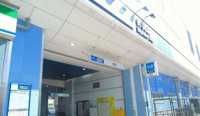 近くの駅まで1,000m（徒歩13分）